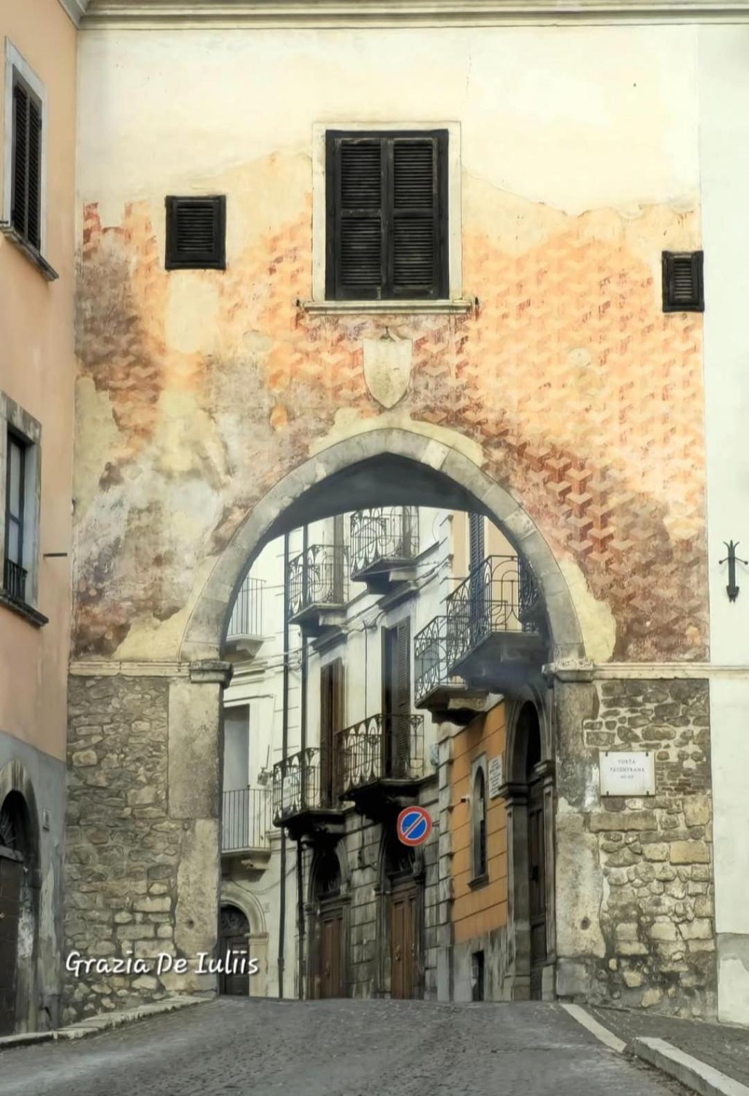 Dietro Piazza Maggiore Sulmona Zewnętrze zdjęcie