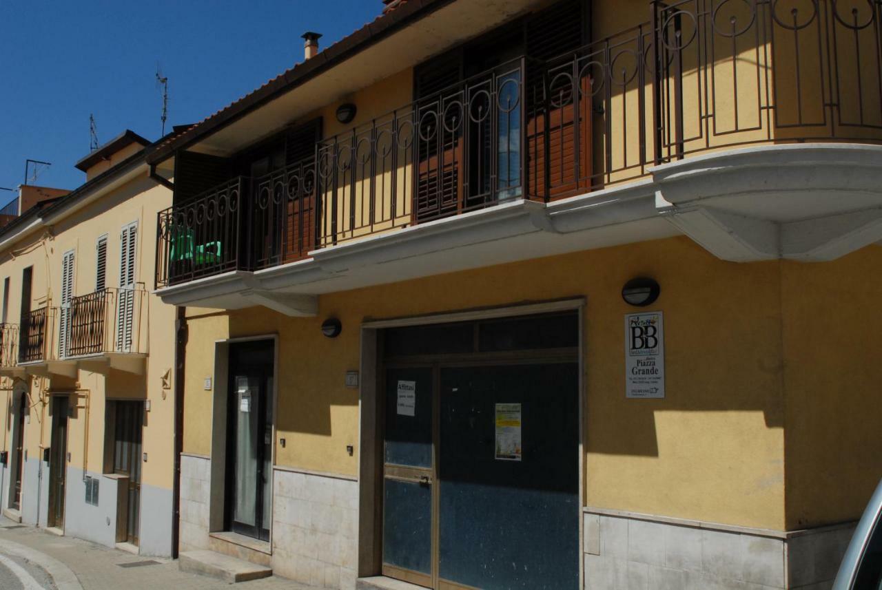 Dietro Piazza Maggiore Sulmona Zewnętrze zdjęcie