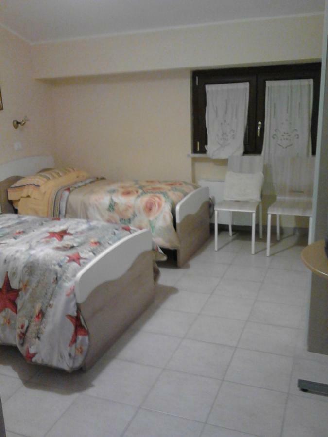 Dietro Piazza Maggiore Sulmona Zewnętrze zdjęcie
